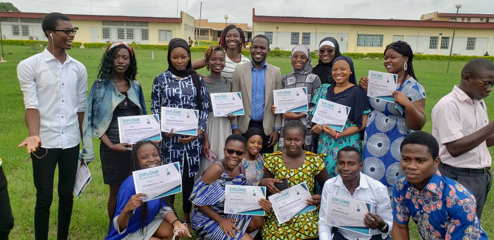 Bouaké / Après 3 jours de formation en art oratoire et rédaction de discours, des étudiants de l’UAO reçoivent leurs diplômes