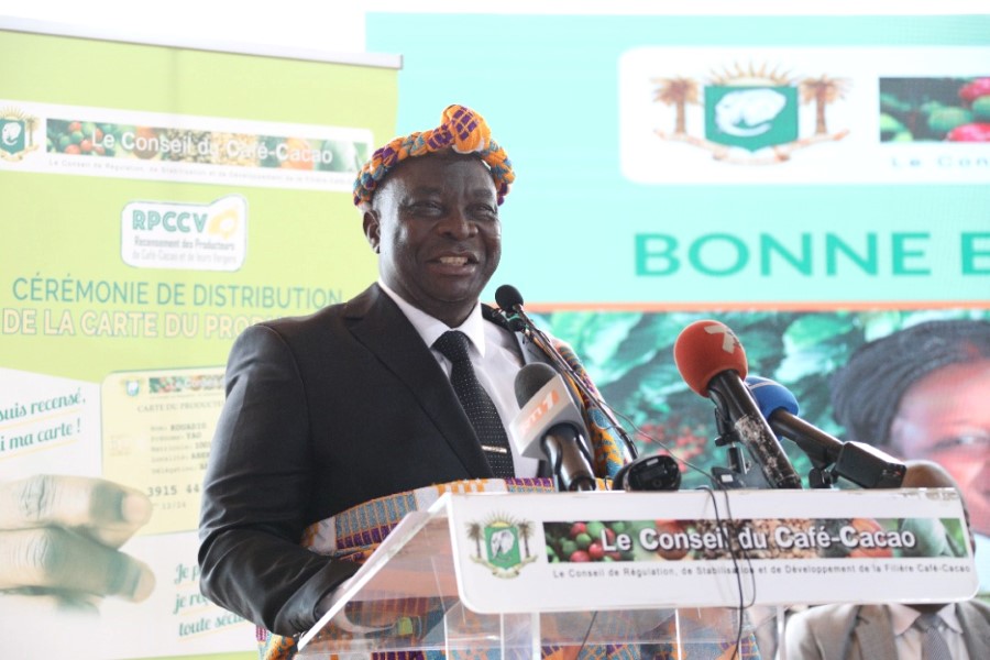 Amélioration du revenu du paysan : le ministre d’Etat Kobenan Kouassi Adjoumani réaffirme l’engagement du Gouvernement