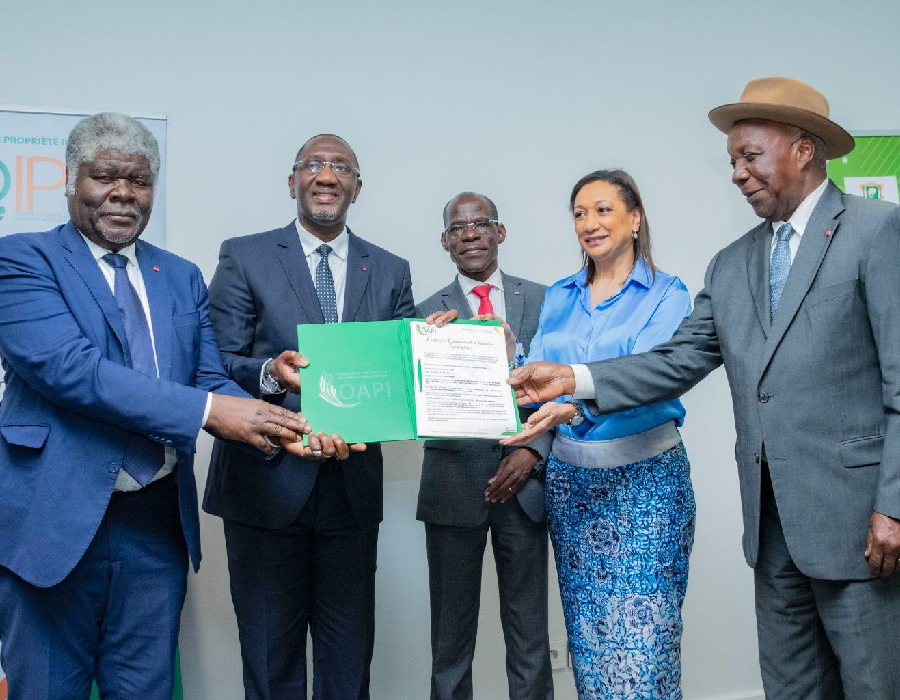 Propriété intellectuelle :’’l’attiéké des Lagunes’’, le ‘’Pagne Baoulé’’ et le ‘’Café des montagnes de Man’’, trois produits Made in Côte d’Ivoire labellisés