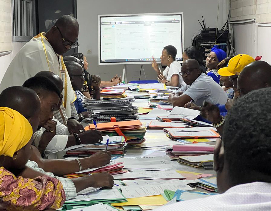 SOPHIA, promotrice d’Akwaba City : le PDG Touré Ahmed Bouah organise une séance de travail avec l’ensemble du personnel