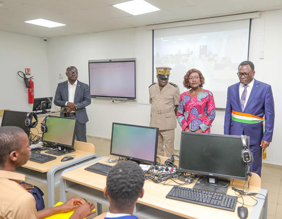 Éducation Nationale :  la ministre Marietou Koné souhaite une école sans grève