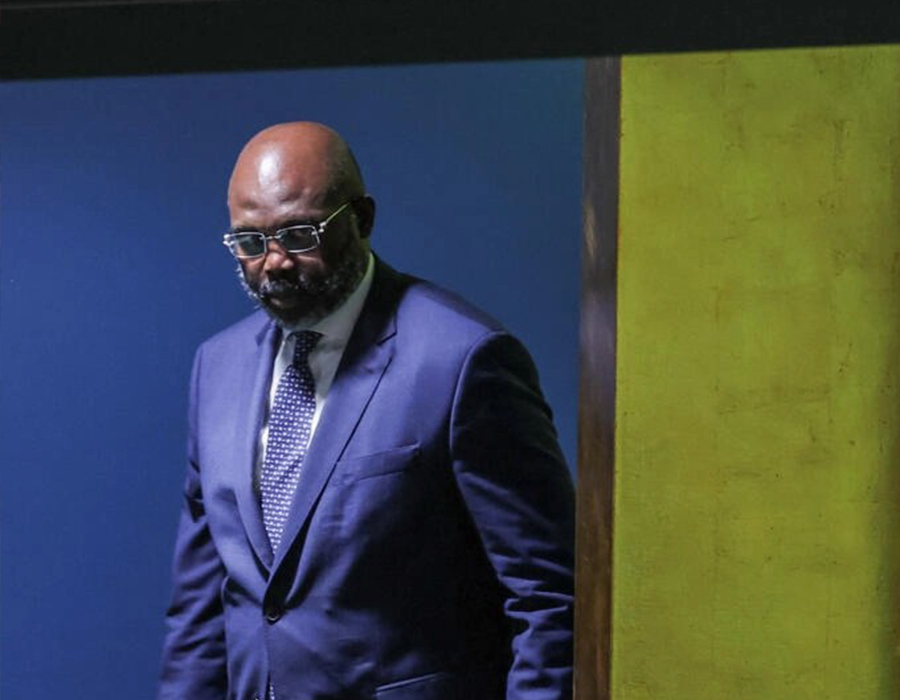 Présidentielle au Liberia: George Weah concède sa défaite face à Joseph Boakai