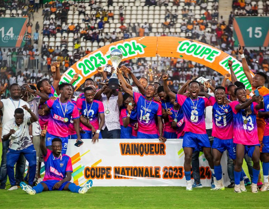 Football : le RCA s’empare de la coupe nationale en battant l’Asec Mimosas (1-0)