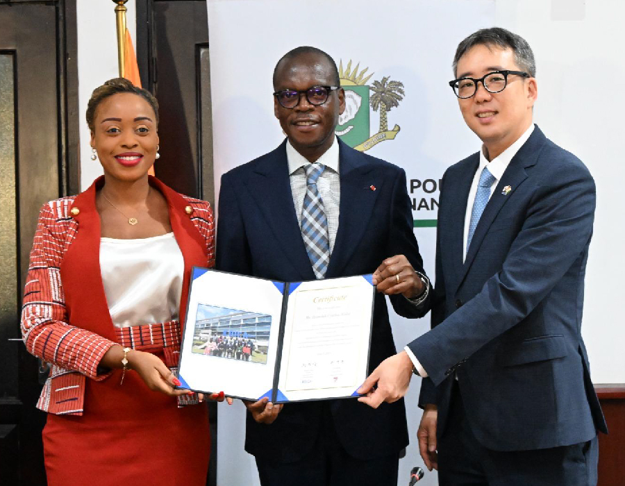 Réformes et gestion du secteur public : le président Épiphane Zoro encourage des agents ivoiriens formés en Corée du Sud à implémenter les connaissances acquises