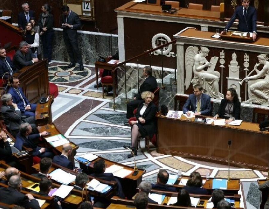 Législatives en France : la gauche en tête, devant les macronistes puis le RN