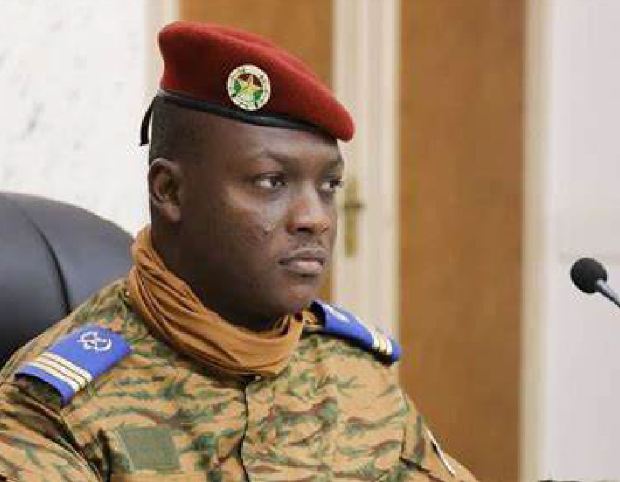 Burkina Faso : le capitaine Ibrahim Traoré confirme son intention de diriger le pays encore cinq ans