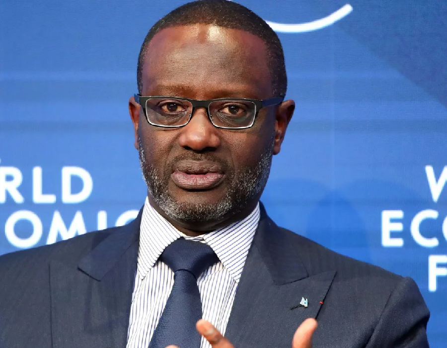 Fête de l’excellence au Lycée Classique d’Abidjan : « faire preuve de générosité pour les générations futures c’est important » dit Tidjane Thiam