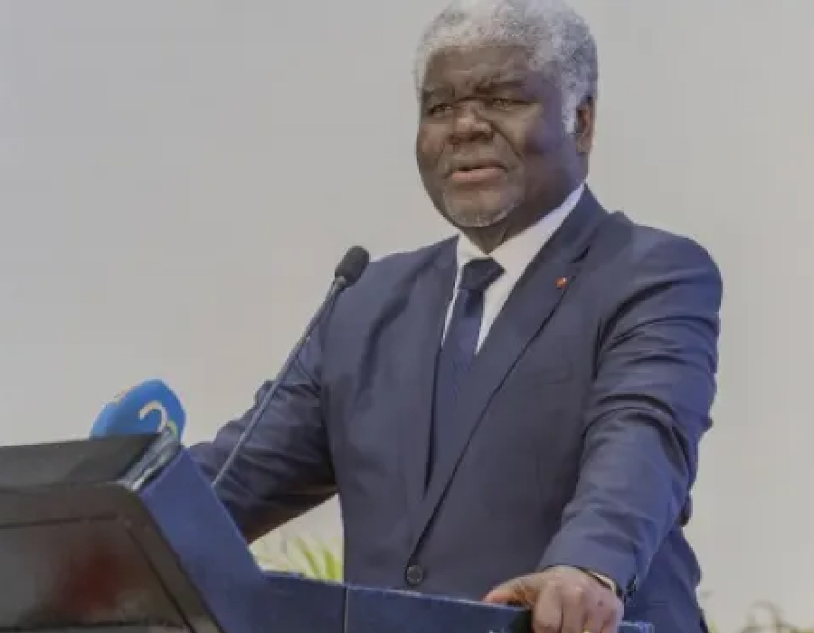 Jeux Olympiques de Paris : Le premier ministre Beugré Mambé traduit son soutien aux athlètes Ivoiriens