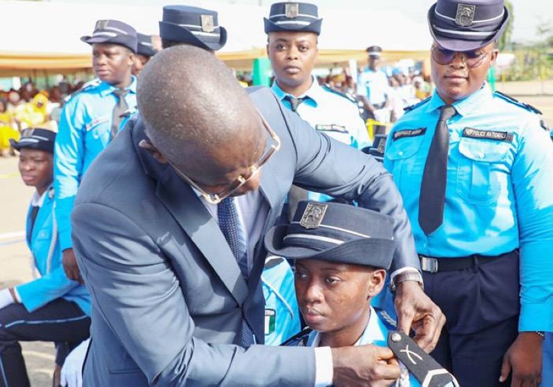 Sortie de promotion : 890 élèves policiers reçoivent leurs épaulettes