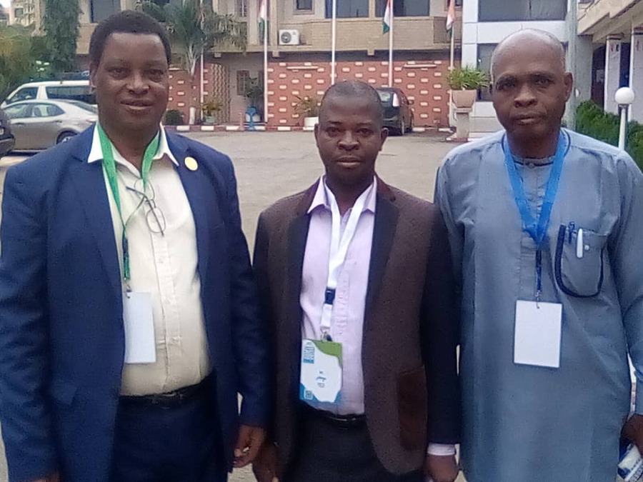 Table ronde des écoles chrétiennes d'Afrique francophone : les participants venus de plusieurs pays réunis à Grand - Bassam